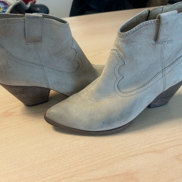 FRYE size 6.5 booties good used condition could use a good clean price reflects - Picture 11 of 15